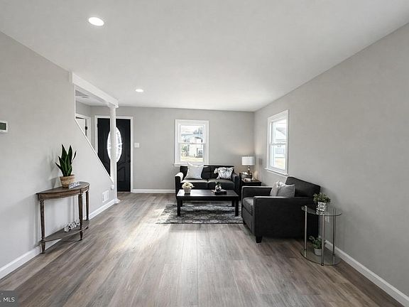 4th image of 222 Bergen Ave