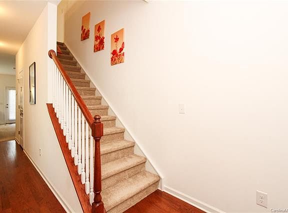 3rd image of 6522 Covington Commons Dr