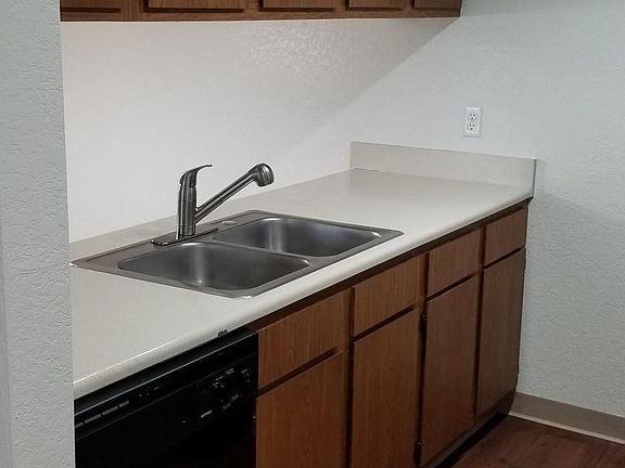 4th image of 6226 Village Green Cir #12