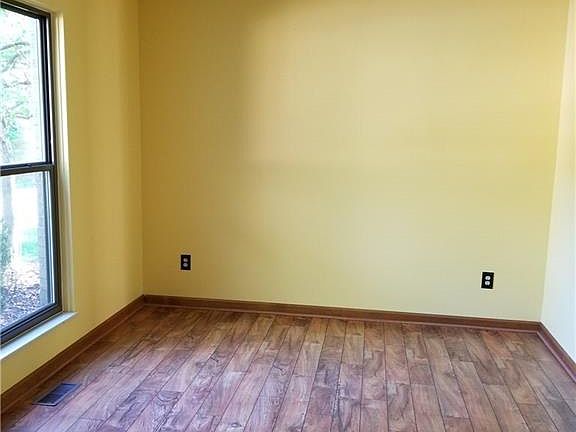 2nd image of 2342 Wrencroft Cir