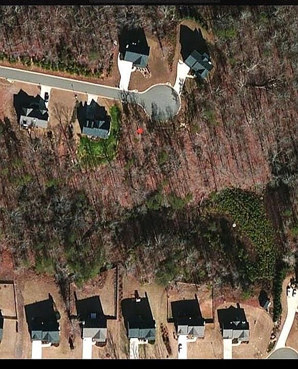 Cul-de-sac lot 