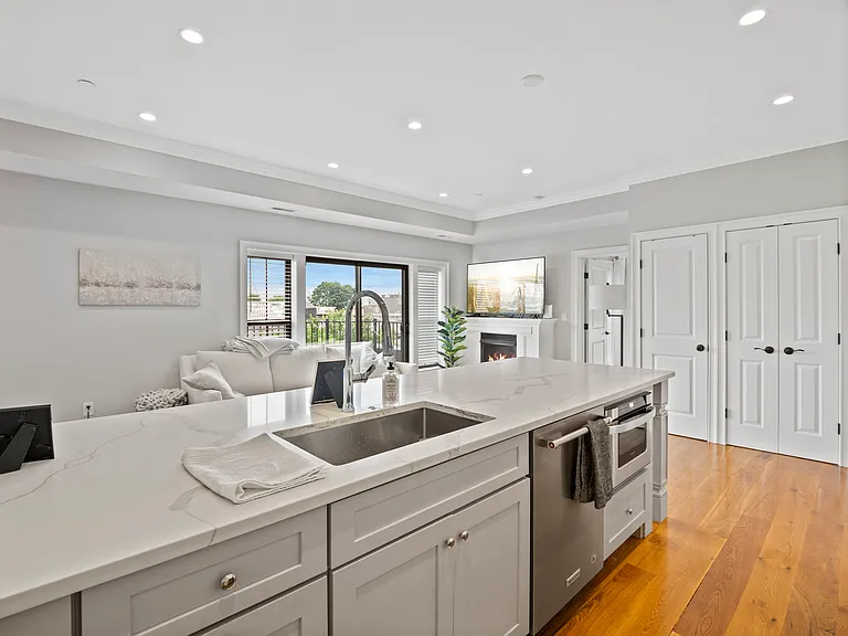 9 Ward St S #1 — Photo 12