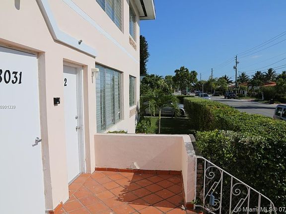 2nd image of 8031 Hawthorne Ave APT 4
