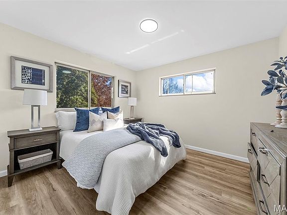 4th image of 11018 Whitehall Manor Dr