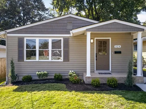 324 E Clinton Pl, Saint Louis, MO 63122