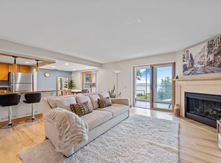 1029 Spaight St APT 3C, Madison, WI 53703