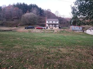 1707 Willowton Rd, Princeton, WV 24739