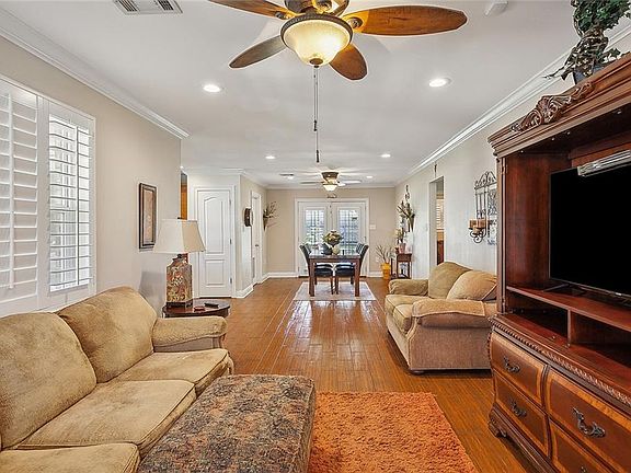 4th image of 2901 Karen Dr