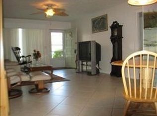 2401 Ecuadorian Way APT 9, Clearwater, FL 33763