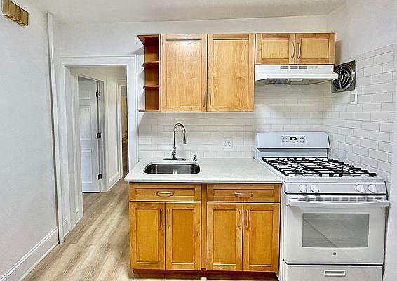 3rd image of 21-11 29th Ave #4