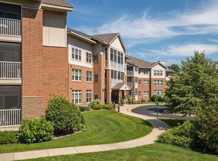 935 Ferndale St N SUITE 112, Maplewood, MN 55119