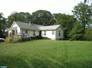 562 Almonesson Rd, Blackwood, NJ 08012