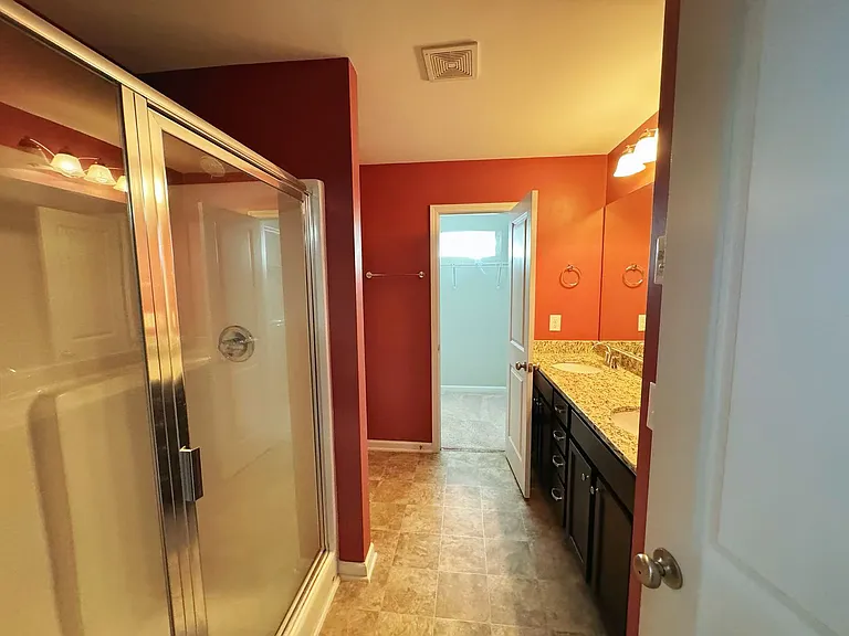 218 Harvest Glen Ln — Photo 5