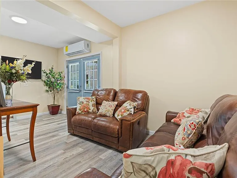 5504 Mountain View Smt — Photo 8