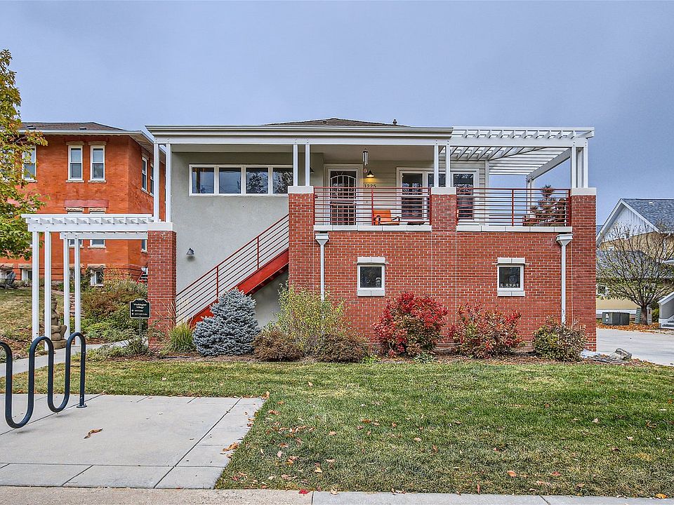 1225 Cedar Ave - Web Quality - 000 - 02 Exterior Front_10302023