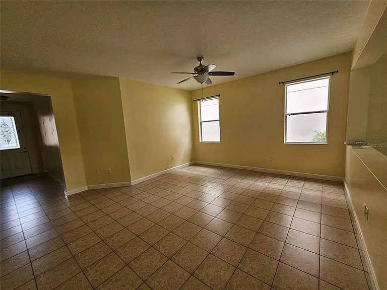 5013 Ballark St — Photo 3