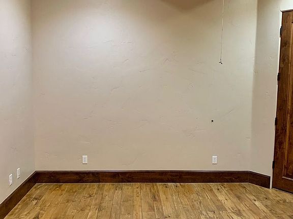 5th image of 2369 W Malaga Ave