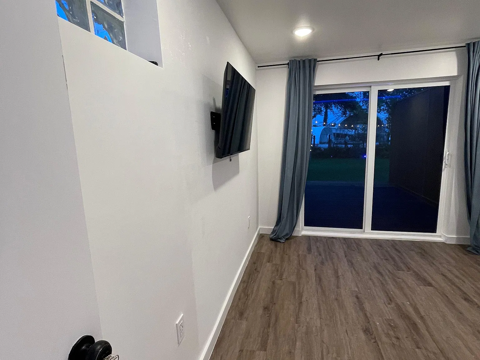 2 bed, 1000 sqft, $2,850 — Photo 4