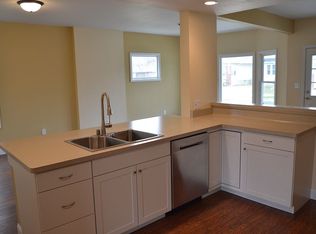 1331 Monroe Ave, Racine, WI 53405