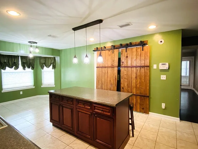 401 Evans Rd — Photo 13