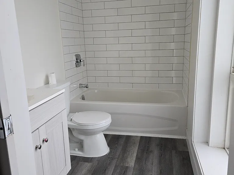 279 Darling St #2 — Photo 9
