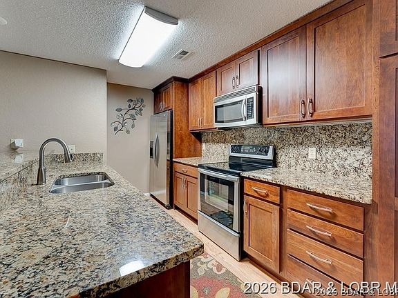 5th image of 821 Winn Rd #10D