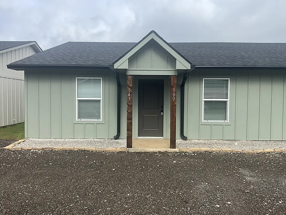 543 Bradburn Rd #100