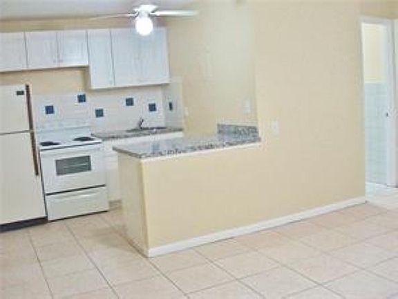 5th image of 2229-31 Farragut Street