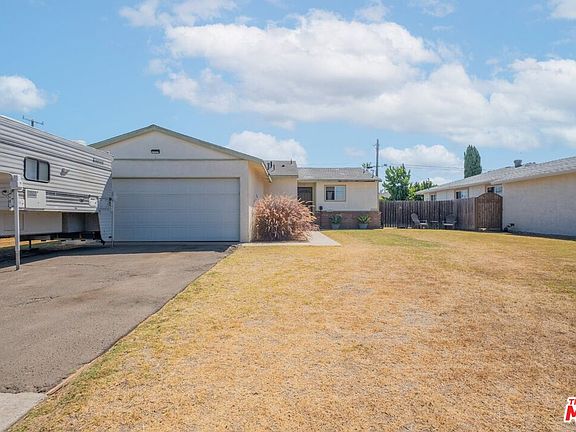 3rd image of 11752 Medina Dr