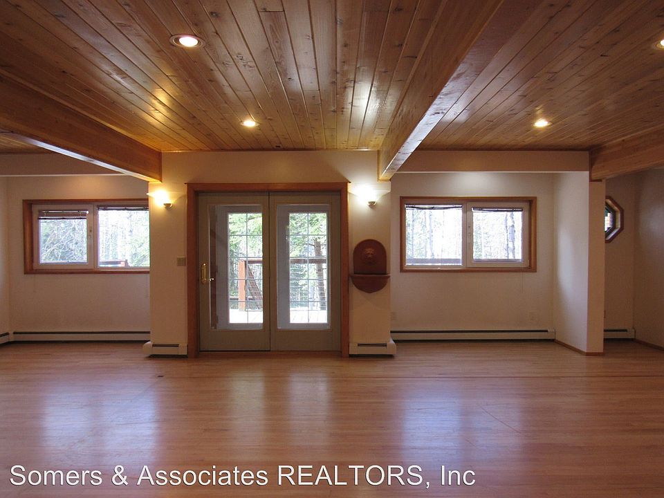 1st image of 2861 Beverly Ln #B
