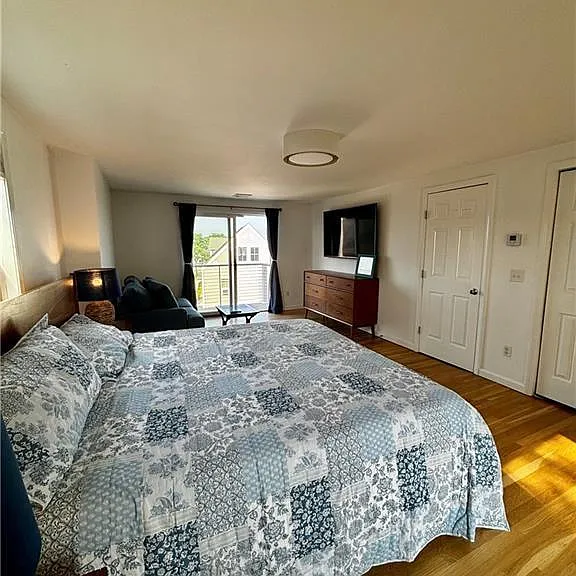 433 Wolcott Ave — Photo 19