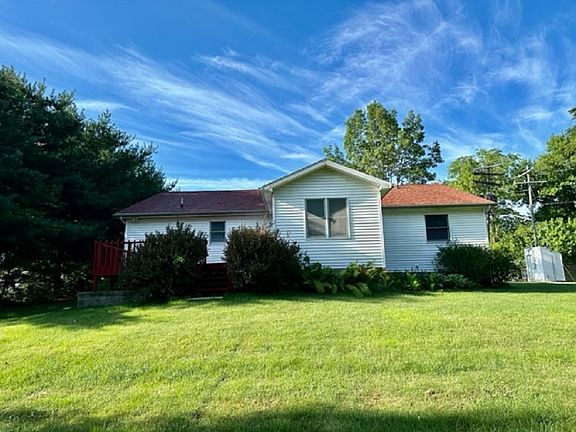3rd image of 601 Hershey Ln