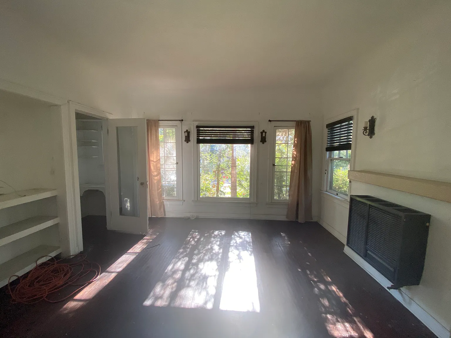 1 bed, 1100 sqft, $2,550 — Photo 2