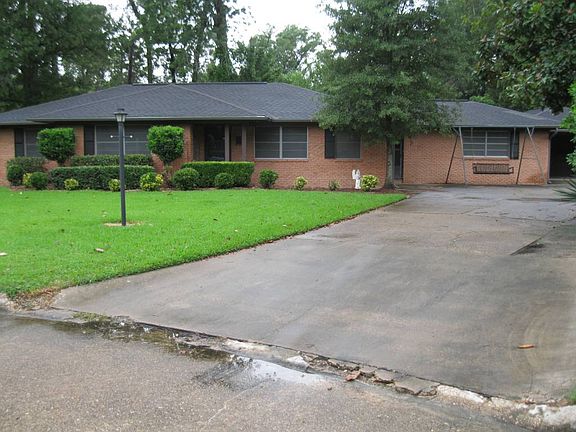 2nd image of 975 Terrace Dr