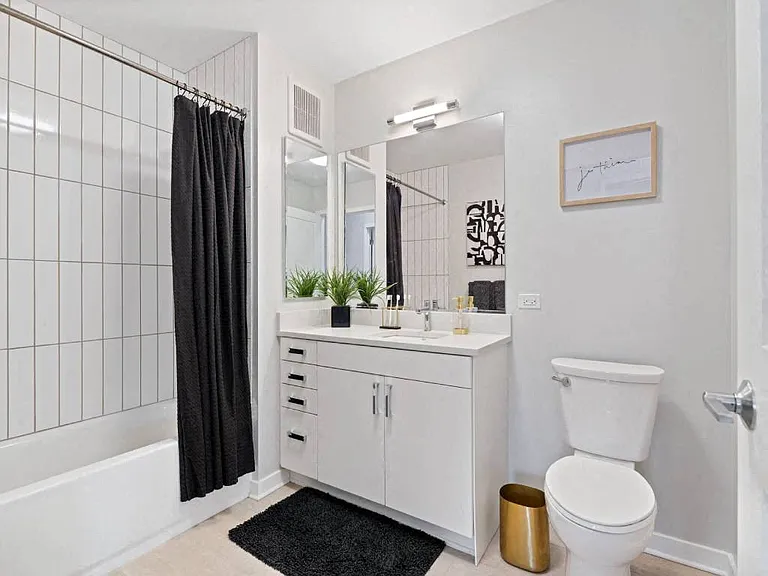 23rd Place Apartments - Market Rate Apartments — Photo 6
