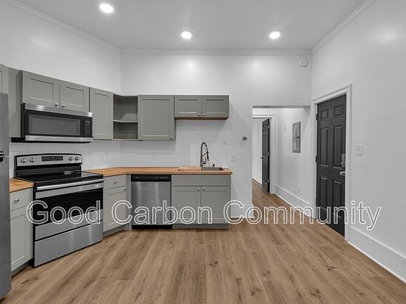 4th image of 46 Allen St #1