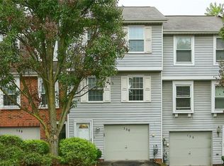 138 Rossmor Ct, Pittsburgh, PA