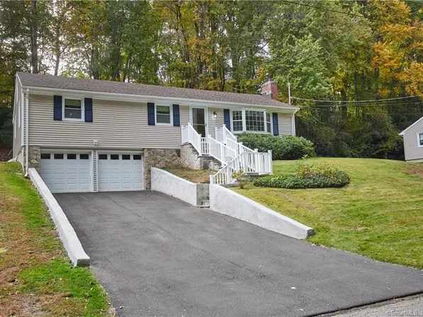 65 Norwood Terrace, Trumbull, CT 06611