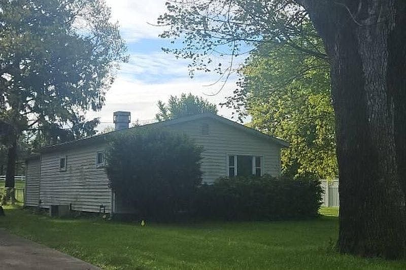 1st image of 1443 S Base Rd