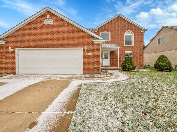 41664 Stonehenge Manor Dr, Clinton Township, MI 48038
