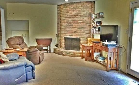 3rd image of 10018 Knox Dr