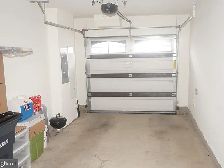 42281 Canary Grass Sq — Photo 15
