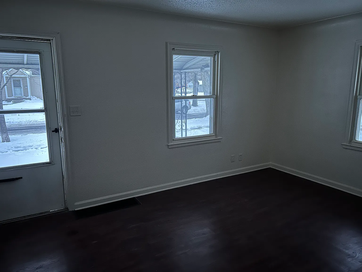 2 bed, 714 sqft, $1,200 — Photo 3