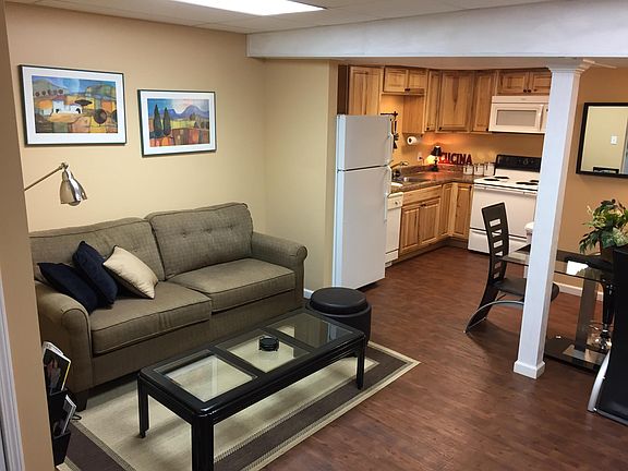 3rd image of 260 Skyline Dr #A