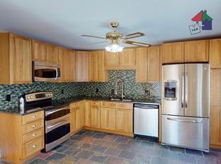 35 Slate Ave FLOOR 2, Northfield, VT 05663