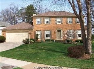 6519 Raftelis Rd, Burke, VA 22015