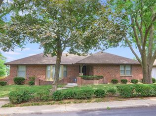 11600 E Winner Rd, Independence, MO 64052
