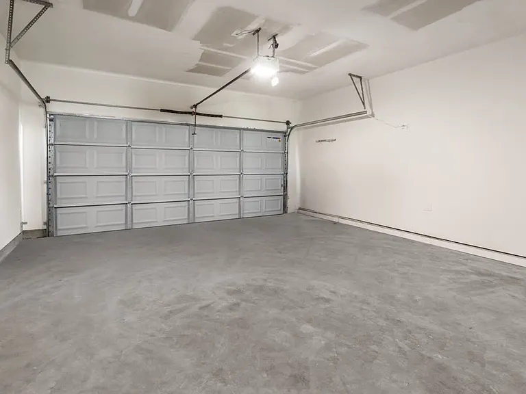 Hobby Wind Ridge Dr — Photo 31