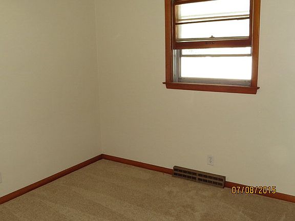 4th image of 439 Esley Ln