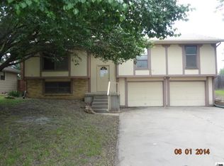 1019 Henry St, Emporia, KS 66801
